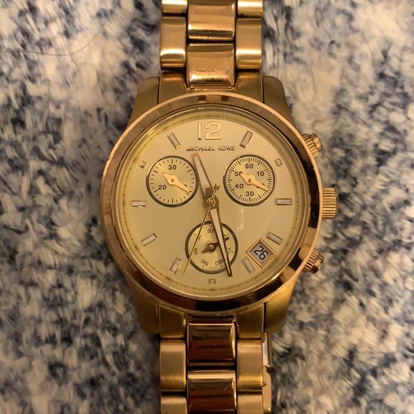 MICHAEL Michael Kors mini Runway gold watch - Picture 4 of 7